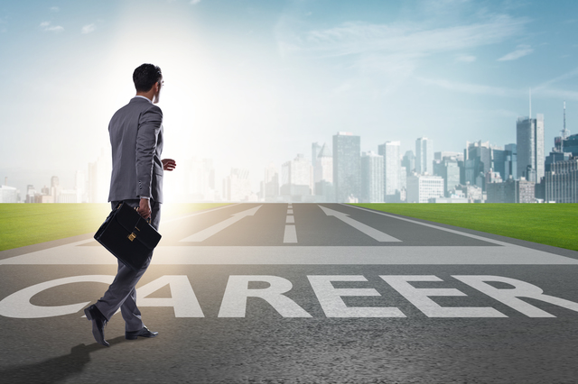 お金持ちになりたかったら副業・起業するしかない