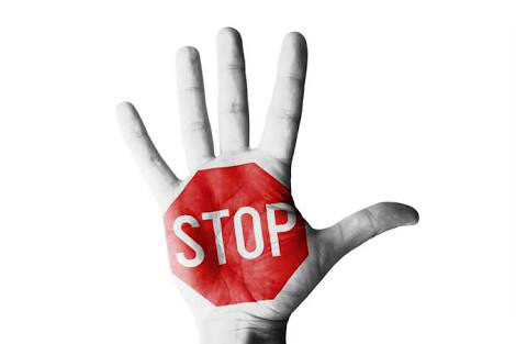 アカウント停止！？メルカリの禁止ワードとは