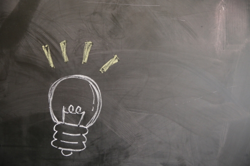 【メルカリ転売】最も売れやすいのは◯曜日です